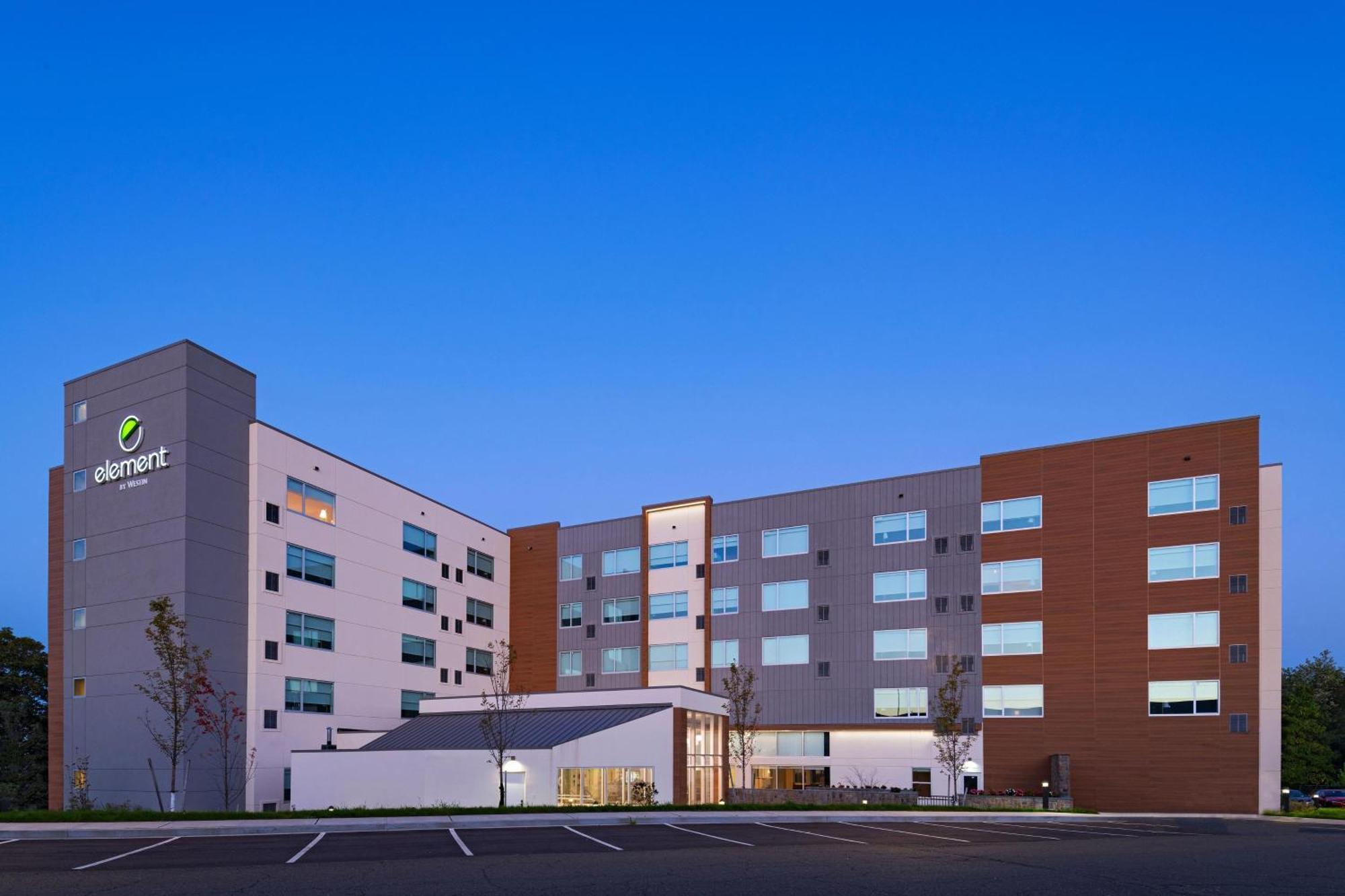 Element Hotel Spring Valley